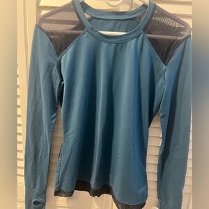 Oiselle l/s with mesh shoulders